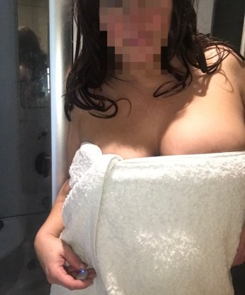 🌸 Сладострастие и наслаждение в моих руках, а мое тело — источник бесконечных удовольствий. 🔥 Я знаю, как доставить тебе незабываемые моменты блаженства и релаксации. Будь уверен, я не просто индивидуалка, а настоящая горячая блудница, погружение во мне — это культовый ритуал, ты не захочешь его прерывать. 💥 Обещаю атмосферу безудержного стремления к эйфории и счастью. 🌈 Довольные клиенты говорят о моих услугах как о воплощении главных фантазий и фетишей. 🌟 Интересуюсь не только сексом, но и искусствами, модой и саморазвитием. 🌹 Знаю город Москва как свои пять пальцев, так что готова тебе показать, что эта Москва способна на бесконечные удовольствия. Позвони мне, и мы преодолеем черту простого и вольемся в мир страсти! 💋🔥 София
